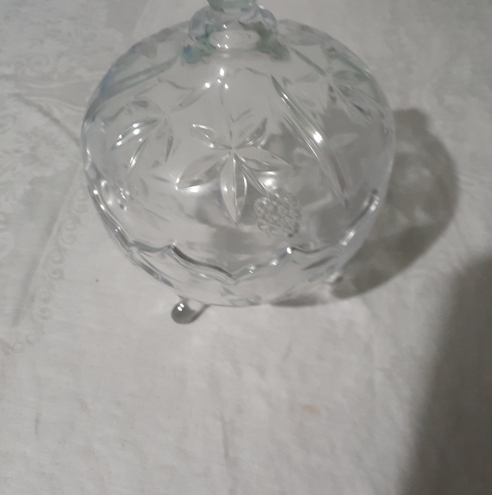 Candy dish